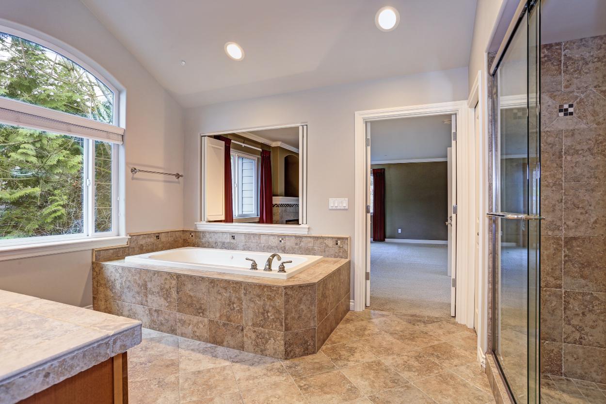 jacuzzi-bath-remodel-austin-tx-2